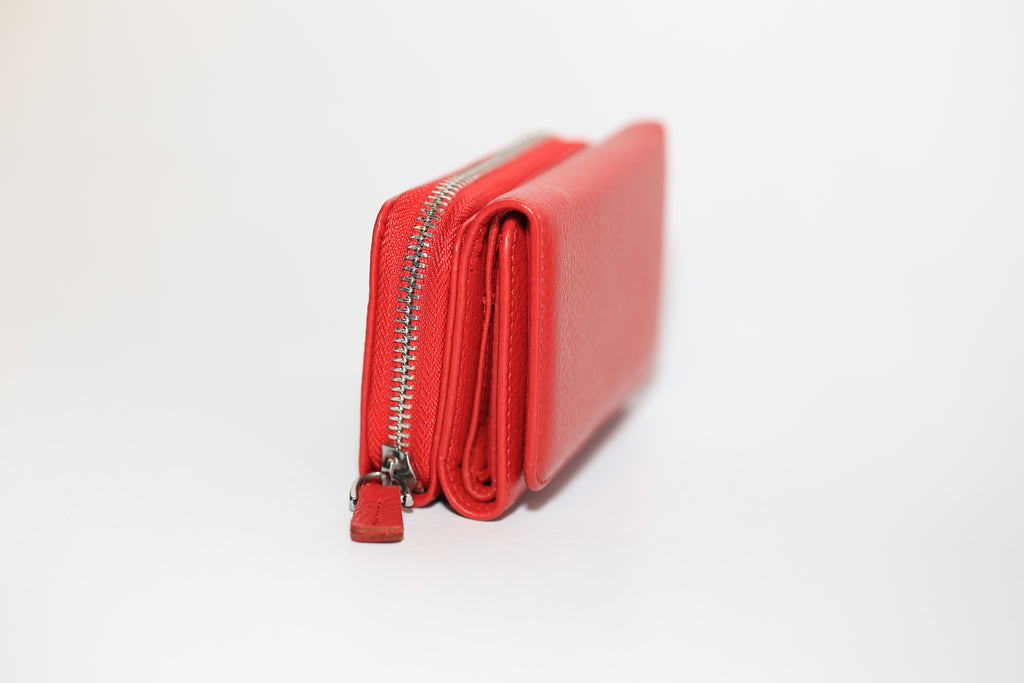 Small designs of leather wallets