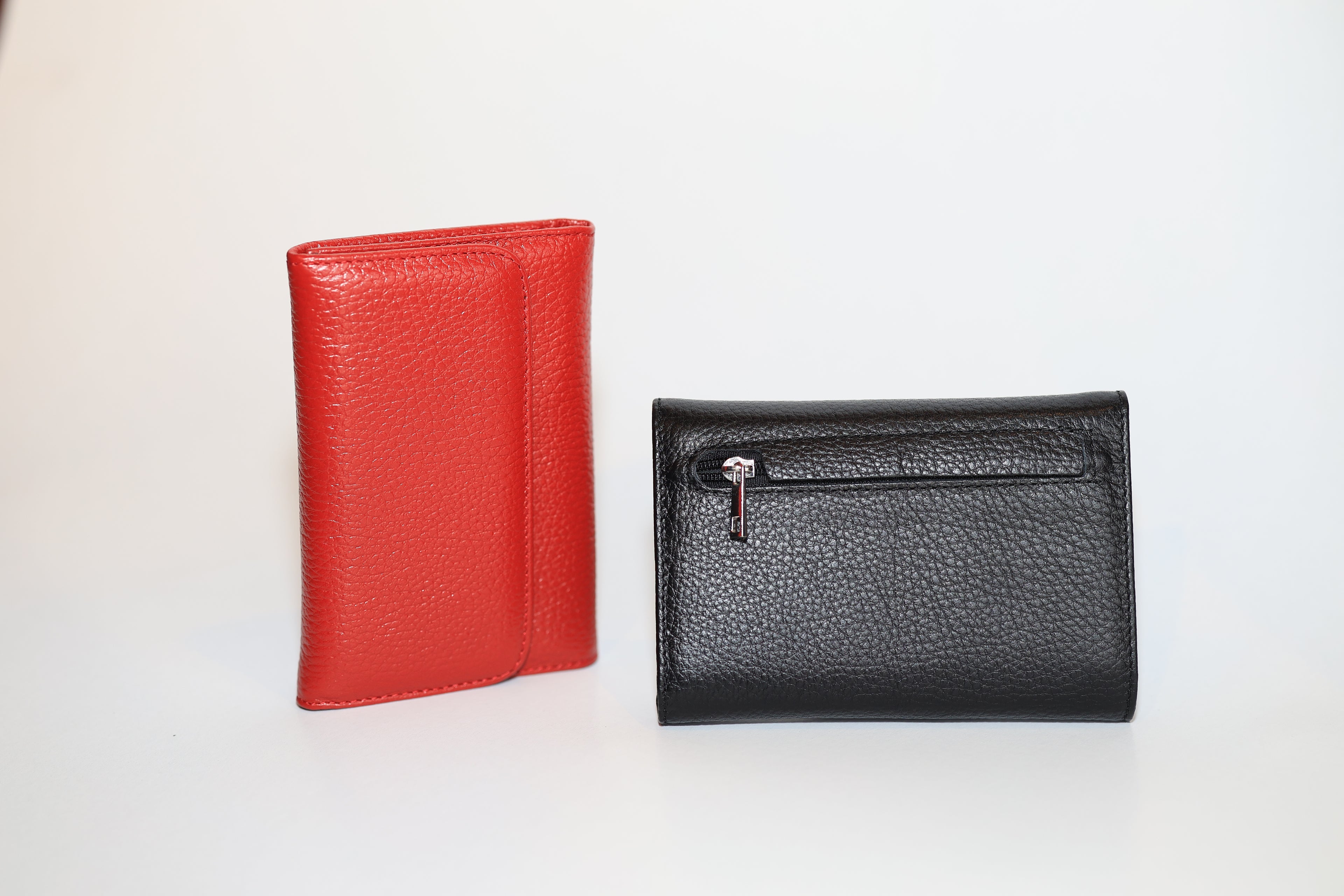 Small designs of leather wallets